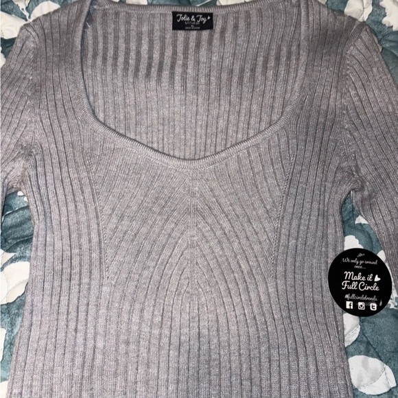 Jolie & Joy Light Gray Sweater - Picture 2 of 5